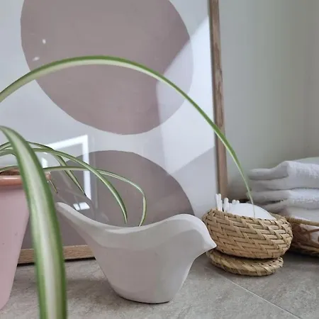 Studio! King Size Bett Autobahn Parkplatz Kaufungen