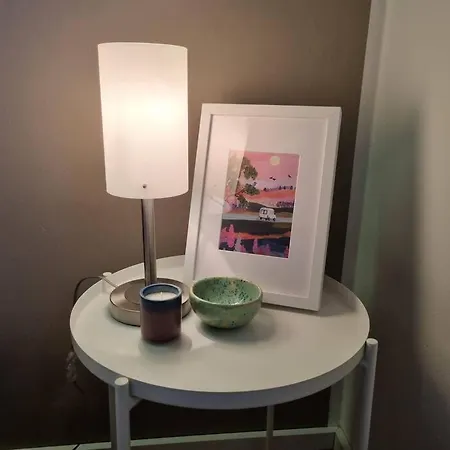 Studio! King Size Bett Autobahn Parkplatz Kaufungen