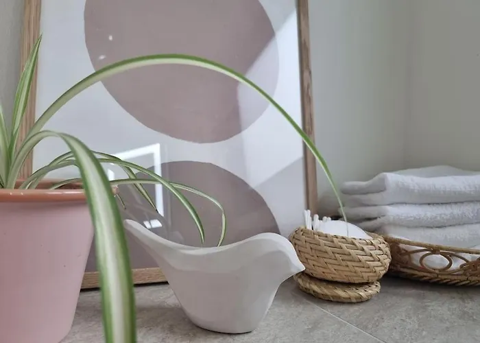 Studio! King Size Bett Autobahn Parkplatz Kaufungen